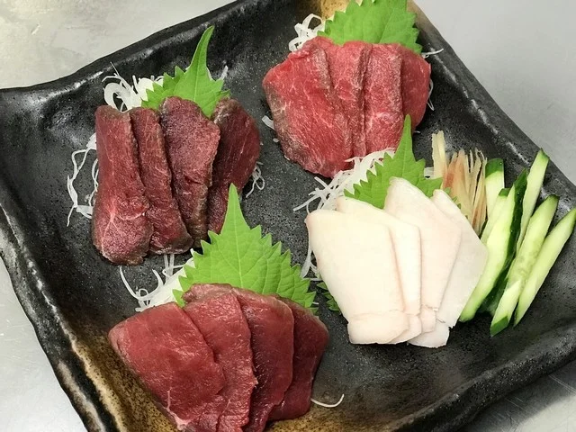 海 山 酒のダイニング すわん - 石巻（居酒屋）の写真