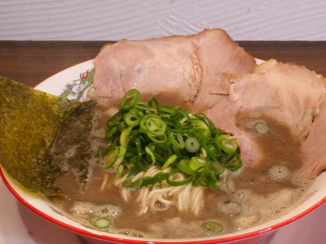 博多豚骨 門濱屋（カドハマヤ） - 大曲（ラーメン）の写真