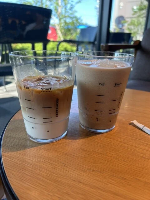 スターバックスコーヒー 秋田保戸野学園通り店（STARBUCKS COFFEE） - 泉外旭川（カフェ）の写真