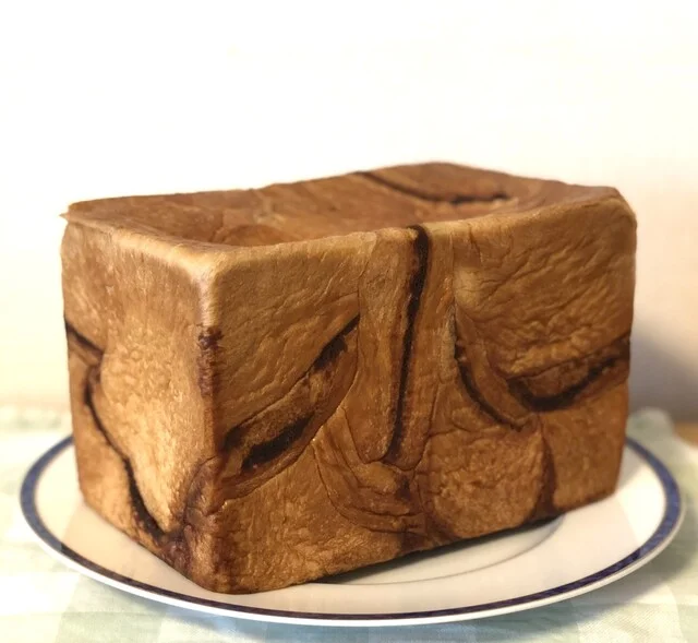 高級食パン専門店 歴史は変わる 一関店 - 一ノ関（パン）の写真