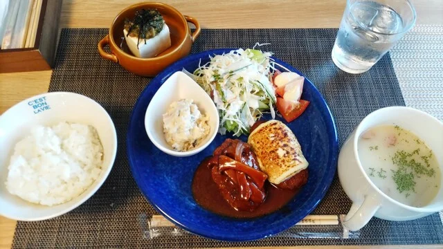 VLG.STRP.（ビレジストライプ） - 花巻（ハンバーガー）の写真