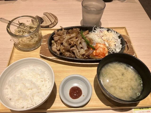 やよい軒 石巻中里店 - 石巻（食堂）の写真