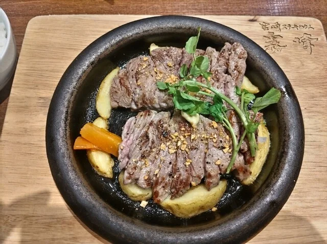 宮崎ステーキ 霧峰 イオンモール盛岡南店 - 仙北町（ステーキ）の写真