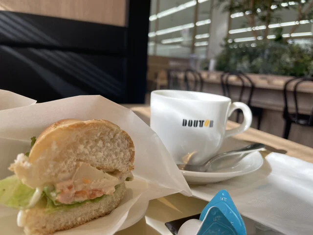 ドトールコーヒショップ アルテマルカン桜台店 - 花巻（カフェ）の写真