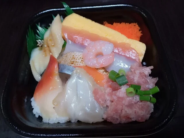 丼丸 二戸店（ドンマル） - 斗米（海鮮丼）の写真
