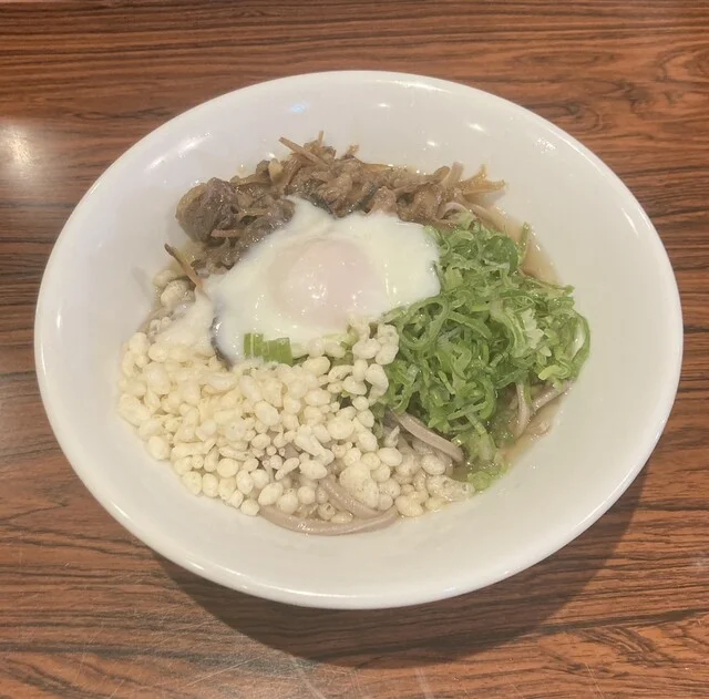 となりの肉そば - 角田（そば）の写真