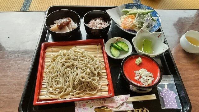 そば処 山の内分校 - 角田市その他（そば）の写真