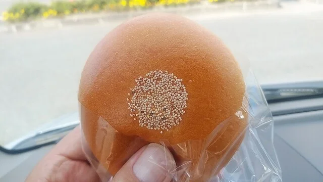 こんびりベーカリー ちゃい（Combilly Bakery ちゃい） - 花巻（パン）の写真