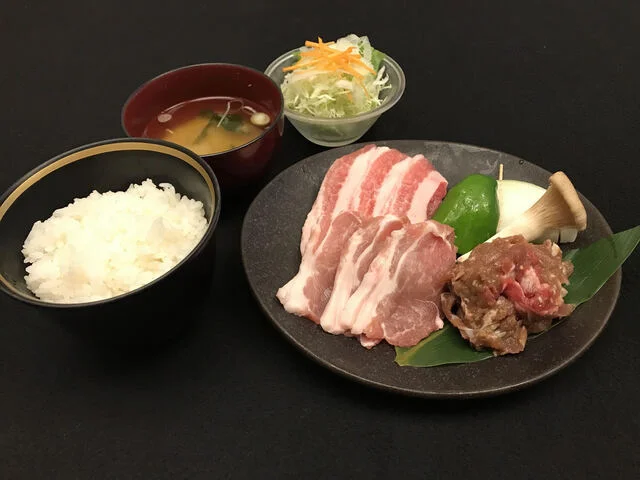 丑舎 格之進 総本店 - 陸中門崎（焼肉）の写真