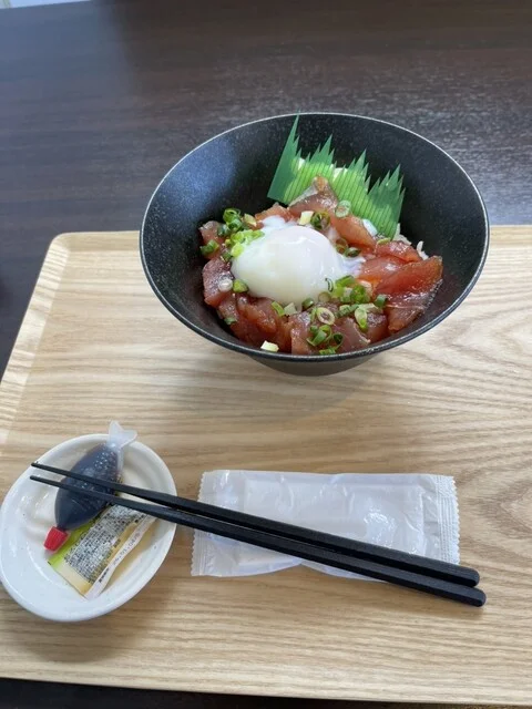 魚丼 秋田上飯島店（うおどん） - 上飯島（海鮮丼）の写真