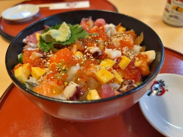 うまい一丸鮨 秋田外旭川店 - 泉外旭川（回転寿司）の写真