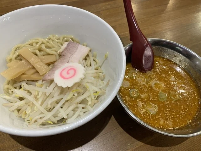 初志 麺屋 居間人 - 東金井（ラーメン）の写真