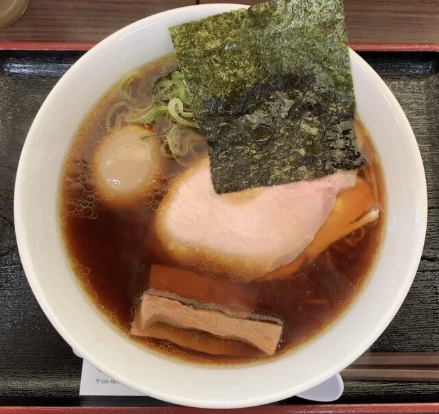 自家製麺 らぁ麺はち - 柳原（ラーメン）の写真
