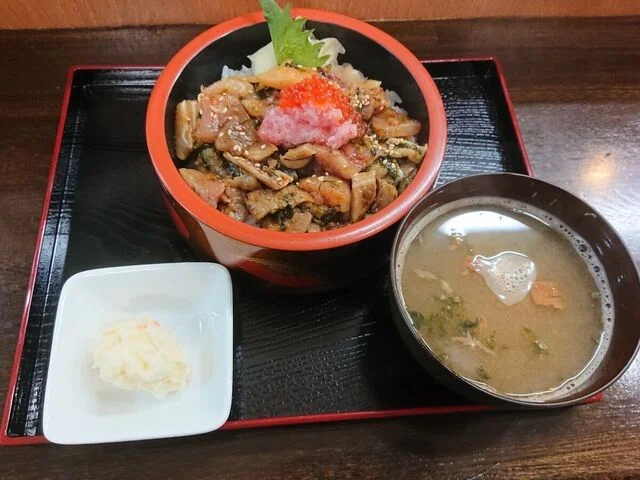 海鮮丼 和の粋 西田店（カイセンドンナゴミノイキ） - 東金井（海鮮）の写真