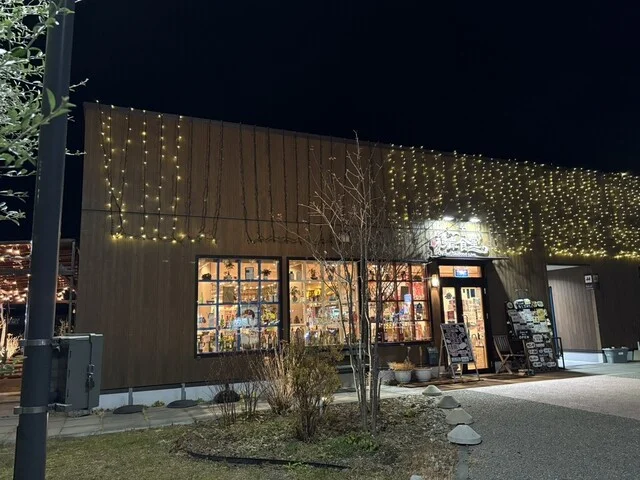 牡蠣とワインのある店 湾岸食堂 - 大船渡（オイスターバー）の写真