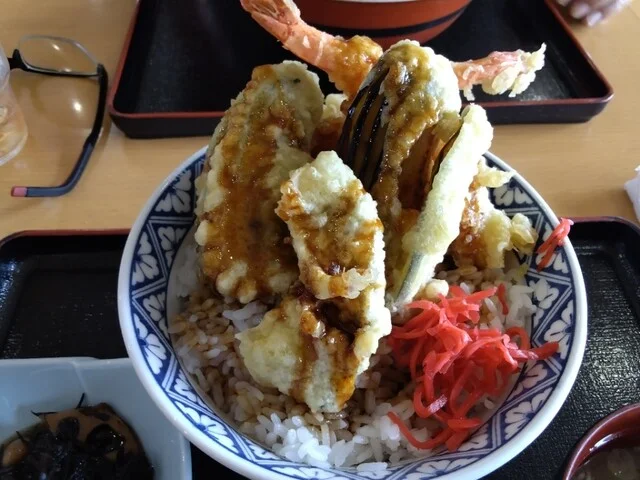 レストラン汐菜 - 磯鶏（食堂）の写真