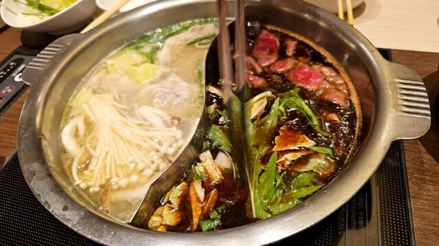 ゆず庵 秋田新国道店 - 泉外旭川（しゃぶしゃぶ）の写真