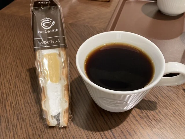 カフェ・ド・クリエ イオンモール秋田店（CAF&Eacute; de CRI&Eacute;） - 四ツ小屋（カフェ）の写真