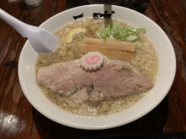 一球 - 秋田（ラーメン）の写真
