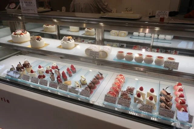 パティスリードゥー（Patisserie Deux） - 大曲（ケーキ）の写真