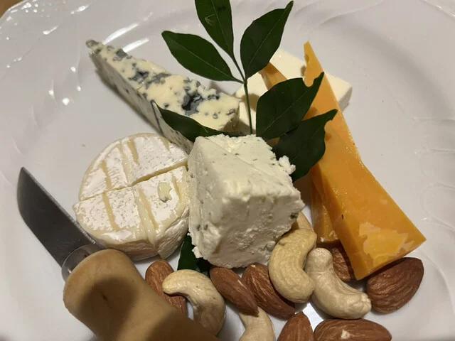 鳥勝＋サルーテ - 石巻あゆみ野（居酒屋）の写真