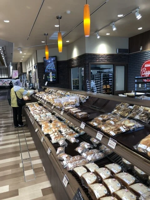 ベルナール グランマート飯田店 - 大曲（パン）の写真