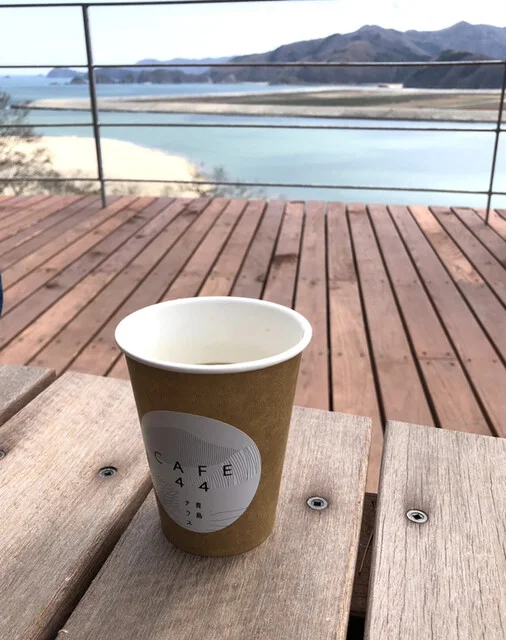 青島テラス cafe44 - 志津川（カフェ）の写真