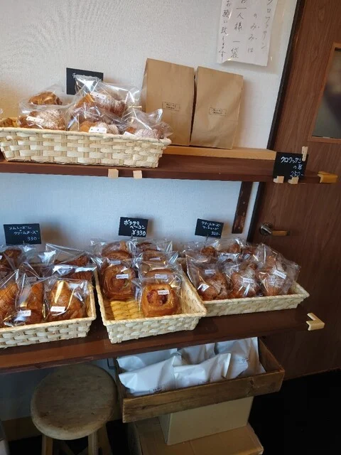 HOLLY NO.3 CROISSANT - 久慈（パン）の写真