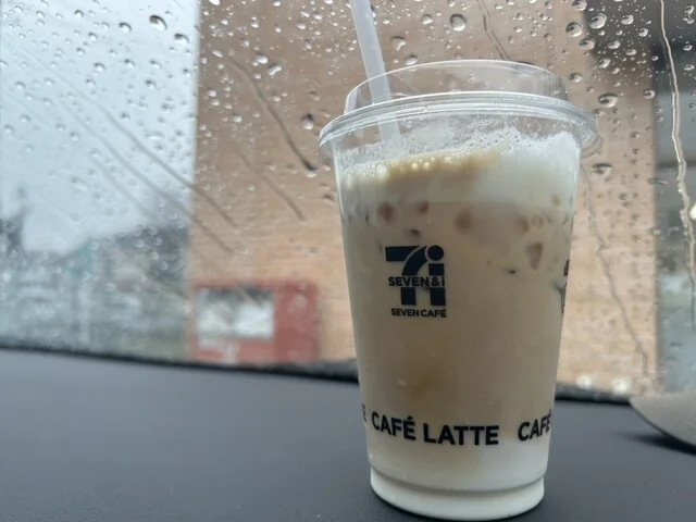 セブンイレブン 秋田山王中島町店 - 泉外旭川（コンビニ・スーパー）の写真