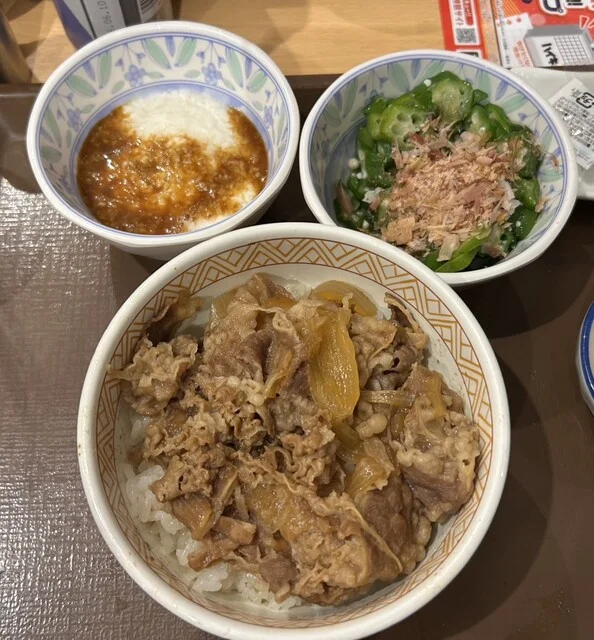 すき家 105号由利本荘店 - 羽後本荘（牛丼）の写真