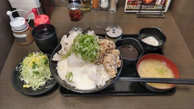 伝説のすた丼屋 山形飯田バイパス店 - 蔵王（豚丼）の写真