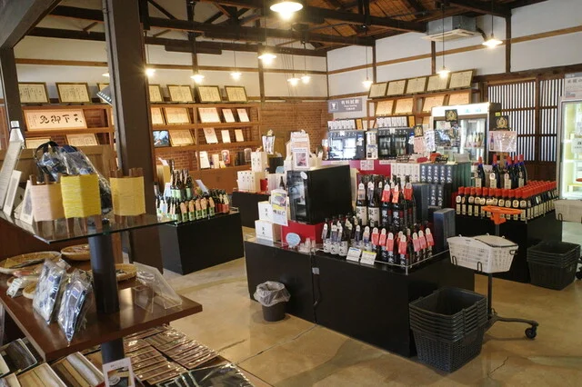 цЭ▒хЕЙуБощЕТшФ╡ - хНЧч▒│ц▓вя╝ИцЧецЬмщЕТуГРуГ╝я╝Йの写真