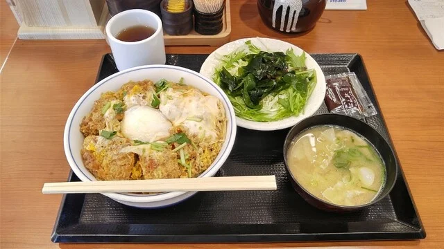 かつや 山形大野目店 - 羽前千歳（かつ丼）の写真