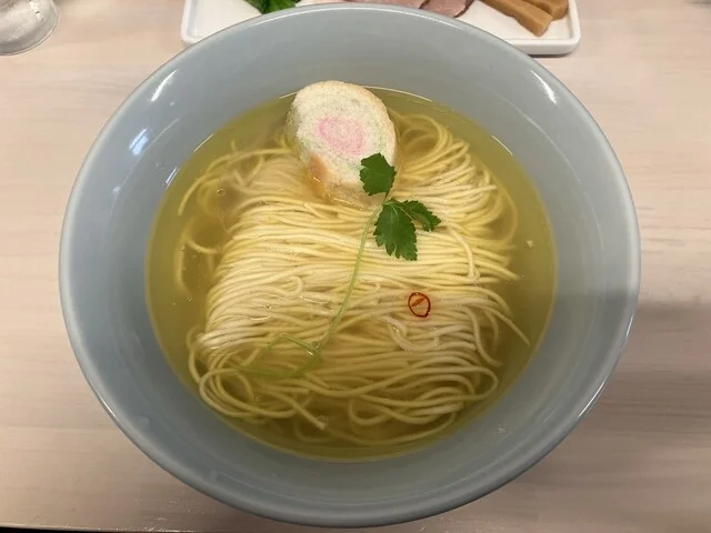 男鹿塩ラーメン おがや - 男鹿（ラーメン）の写真