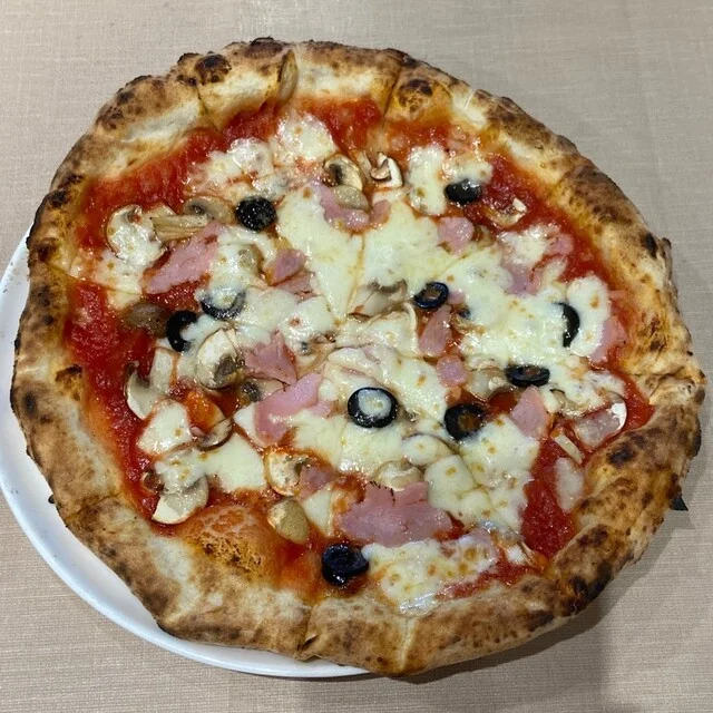 イタリアン&times;和食 Luce（ルーチェ 【旧店名】まるかん食堂） - 平館（ピザ）の写真