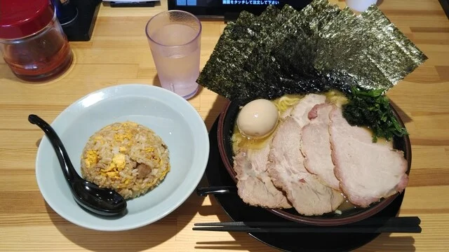 横濱家系ラーメン 虎堂家 山形大野目店（【旧店名】らぁ麺 すみ田） - 羽前千歳（ラーメン）の写真