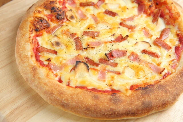 ピザ カルボ 米沢中田店（Pizza Carbo） - 置賜（ピザ）の写真