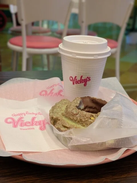 ヴィキーズ（Vicky's） - 柳原（ドーナツ）の写真