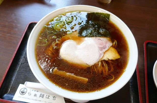 自家製麺 らぁ麺はち - 柳原（ラーメン）の写真