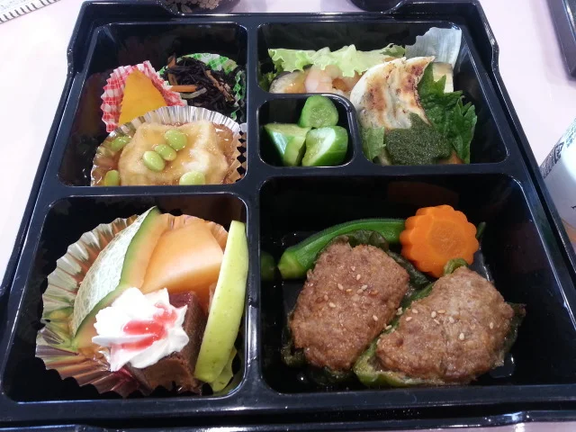 水沢競馬場 クラブハウス - 水沢（レストラン）の写真