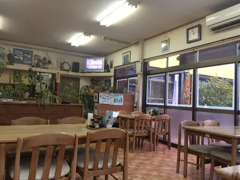 美食厨房まるよし - 盛（食堂）の写真