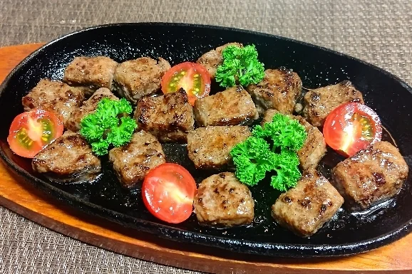 ミッドナイトえいちゃん - 羽後本荘（居酒屋）の写真